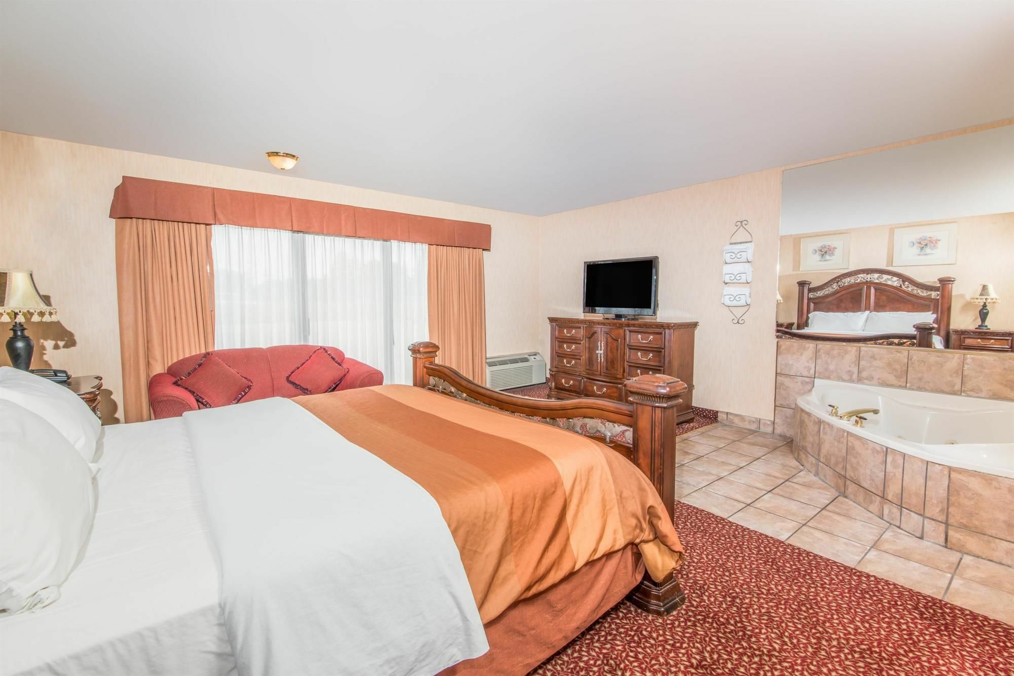 Howard Johnson By Wyndham Kitchener Conestoga Bagian luar foto
